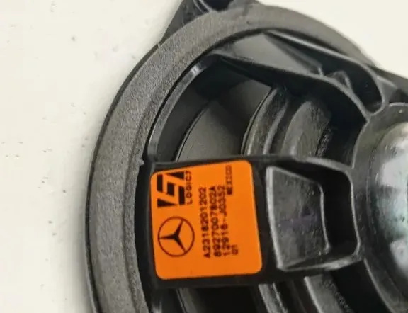 MERCEDES-BENZ GLE W166 (2015-2018) Dashboard ljudhögtalare A2318201202 33192858