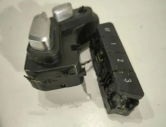 MERCEDES-BENZ GLE Coupe C292 (2015-2019) Vänster sätesreglage A2929054200 33202247