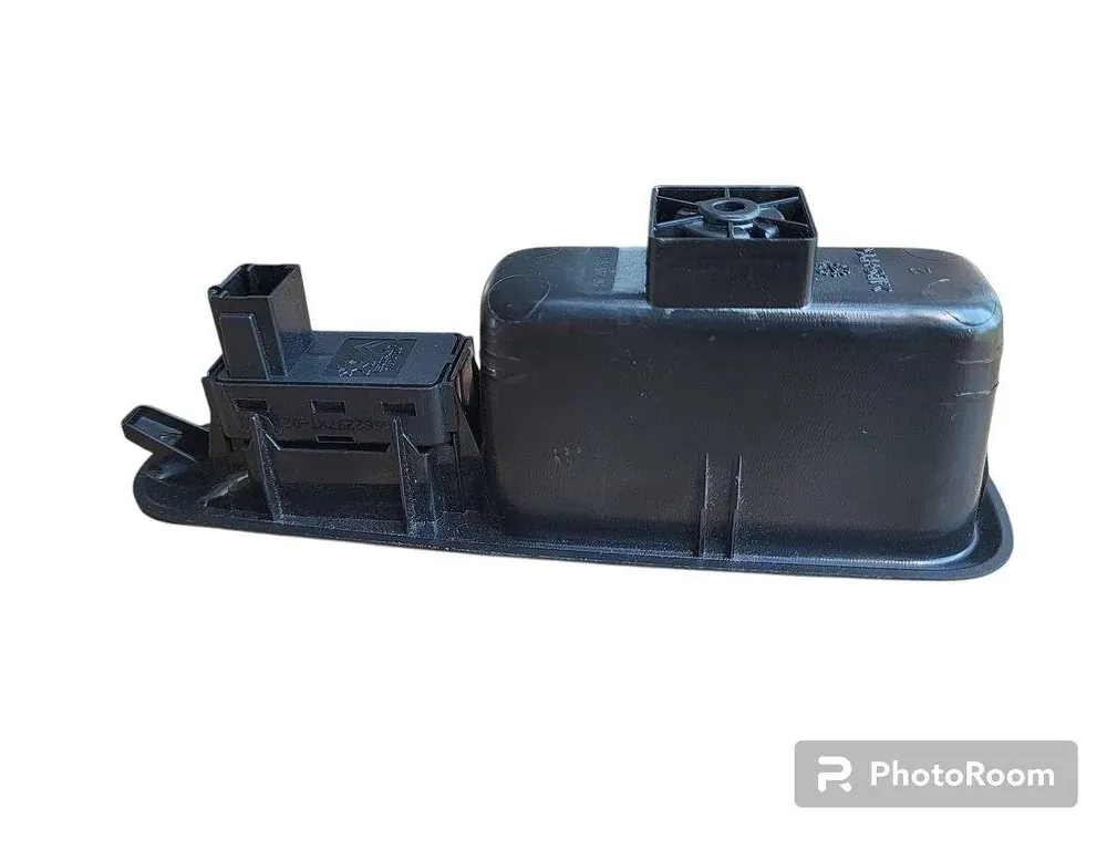 PEUGEOT 3008 2 generation (2017-2023) Bakre höger dörrfönsterkontrollbrytare 96759764ZD 33247534