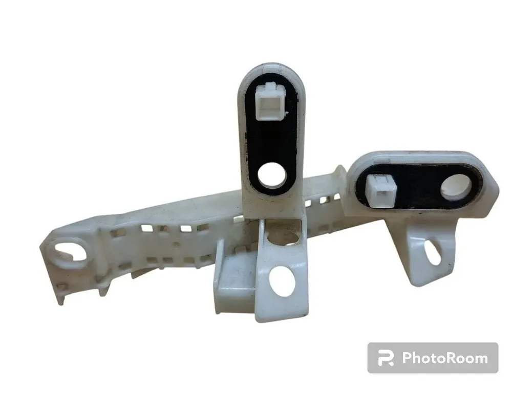 SUBARU XV 1 generation (2011-2017) Bakre vänster stötfångarfäste NF4B5V 33250653