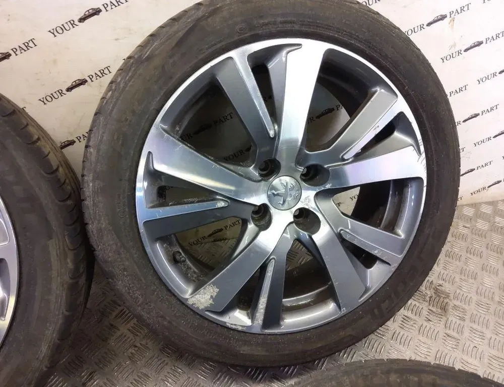 PEUGEOT 2008 2 generation (2019-2023) Bakre höger tröskelkant 33401061