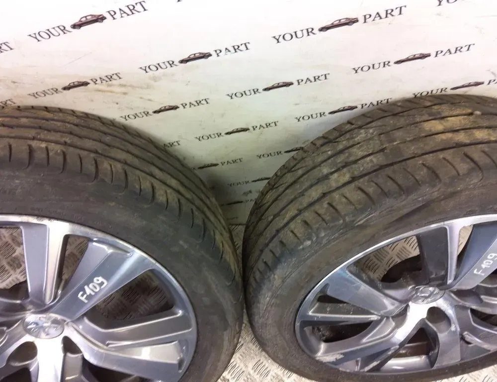 PEUGEOT 2008 2 generation (2019-2023) Bakre höger tröskelkant 33401061