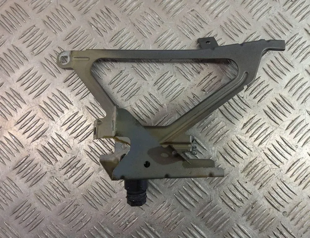 BMW 7 Series F01/F02 (2008-2015) Vänster främre stänkskärmshållare 7184179 33488022