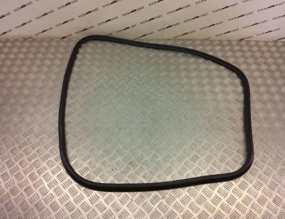 AUDI A6 C8/4K (2018-2024) Främre höger dörrtätning gummi 33490903