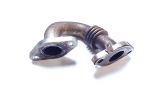 VOLKSWAGEN Passat B6 (2005-2010) EGR-rör 03G131521A 32955417