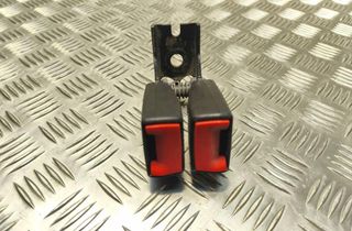 FORD Fiesta 6 generation (2008-2020) Höger baksätesspänne 8V51A613K21 32853546