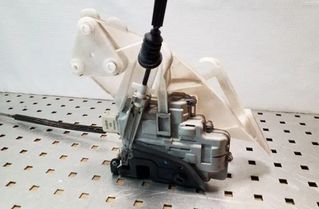 VOLKSWAGEN Passat Variant 1 generation (2010-2024) Bakre höger dörrlås 3C4839016A 25123114