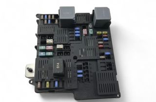 VOLVO XC60 2 generation (2017-2024) Säkringsdosa 32212297 32758914