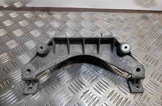 BMW X5 E70 (2006-2013) Bakre differentialfäste 10060411 15355564