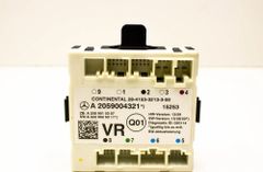 MERCEDES-BENZ C-Class W205/S205/C205 (2014-2023) Främre höger dörrkontrollenhet A2059004321 32095513