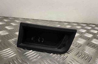 BMW 3 Series F30/F31 (2011-2020) Ytterligare anslutningar för musikspelare 9207358 30993818