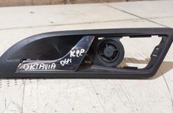 SKODA Octavia 1 generation (1996-2010) Vänster bakre inre öppningshandtag 1Z0837247 31451550