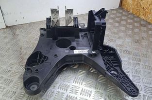 PORSCHE Cayenne 958 (2010-2018) Bromspedalhållare 7P0723117B 31148113