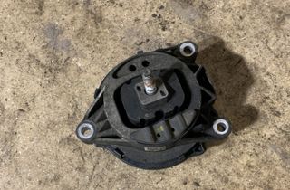 BMW X3 F25 (2010-2017) Motorfäste på vänster sida 6850481 32793571