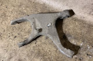 AUDI A8 D4/4H (2010-2018) Bakre höger H-formad gaffel 8R0505312F 33015301