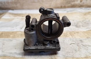 SKODA Superb 2 generation (2008-2015) Gasspjällskropp 03L128063K 30907410