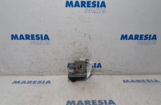 RENAULT Captur 1 generation (2013-2019) Gasspjällskropp 161206038R,H8201171233,512100931,6083R,16120638R 26963559