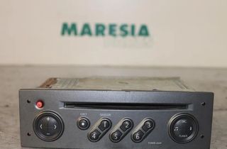 RENAULT Scenic 2 generation (2003-2010) Musikspelare utan GPS 8200256141,8200497243,8200107955,8200300858,8200300859 27758474