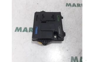 RENAULT Scenic 3 generation (2009-2015) Säkringsbox 284B13640R,284B17715R,284B18225R,284B14576R,284B18559R,284B19992R,284B14592R,284B11486R,284B15364R,284B12059R,S180098201,284B10178R,284B18853R,284B12249R 27776000