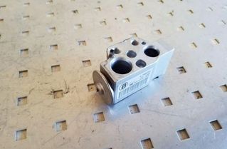 AUDI A5 8T (2007-2016) Luftkonditioneringens expansionsventil H7995002 26061695