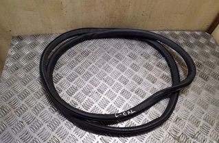 VOLKSWAGEN Passat B7 (2010-2015) Bakdörrens tätningsgummi (på karossen) 3C9867913B 26167278