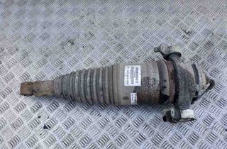 PORSCHE Cayenne 958 (2010-2018) pneumatisk stötdämpare till höger bak 7P5616504AF 32176209