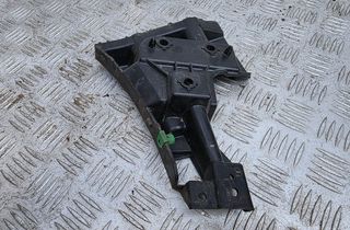 VOLVO V60 1 generation (2010-2020) Främre vänster stötfångarfäste 31425463 33001361