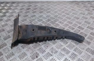 AUDI RS 6 C5 (2002-2004) Främre vänster stötfångarfäste 4B6807453 22229804