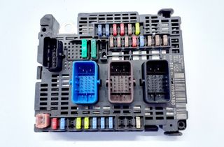 CITROËN C4 Picasso 2 generation (2013-2018) Säkringsdosa 9810296380 32856748