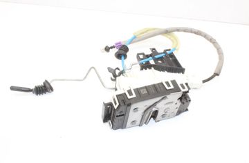 MERCEDES-BENZ A-Class W176 (2012-2018) Bakre höger dörrlås A2047302835 29840529