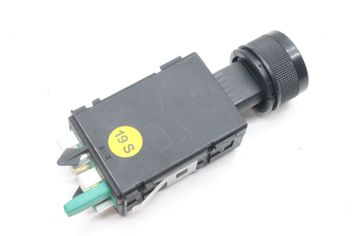 AUDI TT 8N (1998-2006) Strömställare för sätesvärme 8N0963563B 33013890