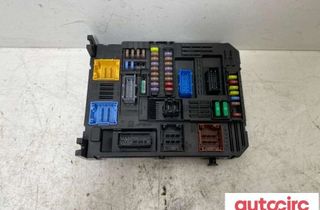 PEUGEOT Expert 3 generation (2017-2023) Säkringsbox 1681050580,1682786180,1681050680,1682786280 32079686