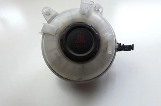 AUDI Q2 1 generation (2016-2024) Expansionskärl 5Q0121407M 32896533