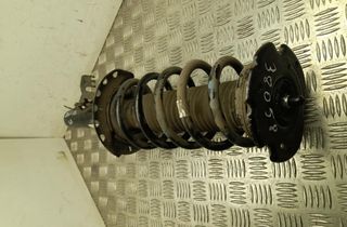 LAND ROVER Range Rover Evoque L551 (2 gen) (2018-2024) Stötdämparsats K8D218K001AB 32800832