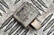 AUDI A4 B7/8E (2004-2008) Reläer 8E0951253,240206,614 23937367