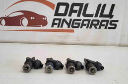 VOLKSWAGEN Touran 1 generation (2003-2015) Bränsleinsprutningssats 038130073AG 32438412