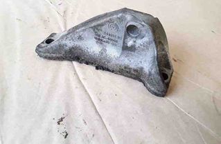 BMW X1 E84 (2009-2015) Motorfäste på vänster sida 24168110 25506685