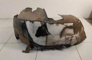 CHRYSLER 300C 1 generation (2005-2011) Bakre Vänster Arch Liner 25560478