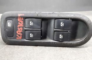 RENAULT Scenic 2 generation (2003-2010) Främre höger dörrfönsterbrytare 156018070 30121969