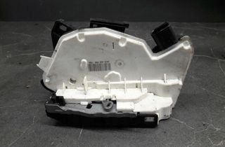 VOLKSWAGEN Tiguan 1 generation (2007-2017) Bakre höger dörrlås 5N0839015F 30173983