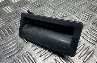 VOLKSWAGEN Touareg 2 generation (2010-2018) Baklucka handtag 5N0827566 32860418