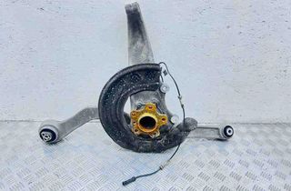 BMW 5 Series G30/G31 (2016-2023) Främre vänster hjulnav 32736457