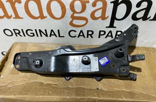 VOLVO XC90 2 generation (2014-2024) Främre höger stänkskärmshållare 31391778 33029800