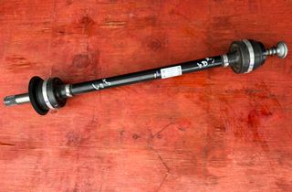 BMW X3 G01 (2017-2024) Bakre Vänster Drivaxel 8679939 32957358