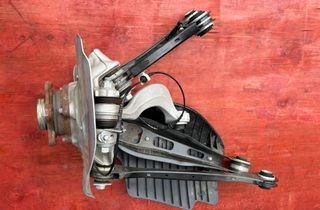 BMW X3 G01 (2017-2024) Vänster bakfjädring 32957401