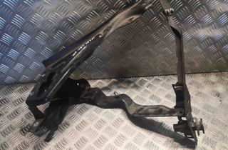 MERCEDES-BENZ C-Class W204/S204/C204 (2004-2015) Vänster sida strålkastare monteringsplatta 2046201191,A2046201191 31231545