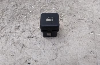 BMW 5 Series E39 (1995-2004) Centrallåsbrytare 8360828 27613186