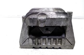 VOLKSWAGEN Caddy 3 generation (2004-2015) Motorfäste fram 1K0199262 28624860