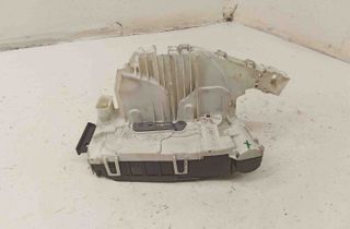 MERCEDES-BENZ E-Class W212/S212/C207/A207 (2009-2016) Bakre höger dörrlås A2047302235 28696261