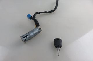 PEUGEOT 206 1 generation (1998-2009) Tändningslås 29056579